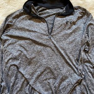 UNDER ARMOUR QUARTER ZIP